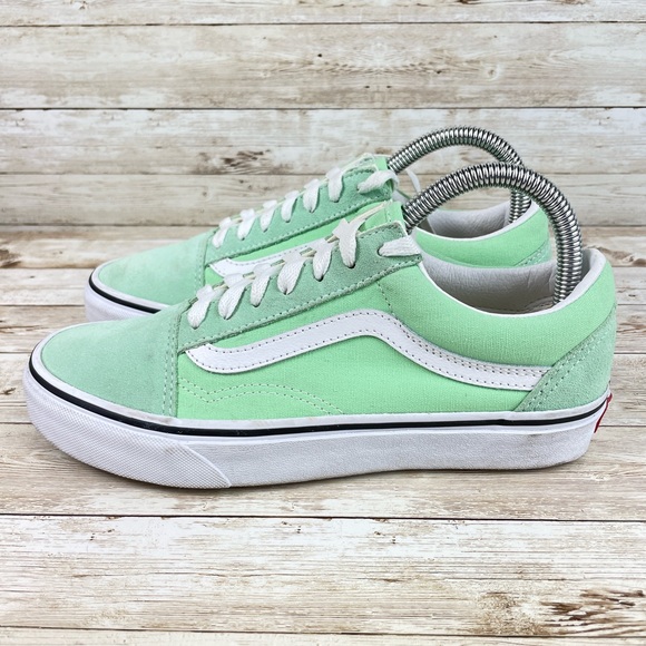 Vans Shoes - VANS OLD SKOOL-WOMENS SIZE 7.5